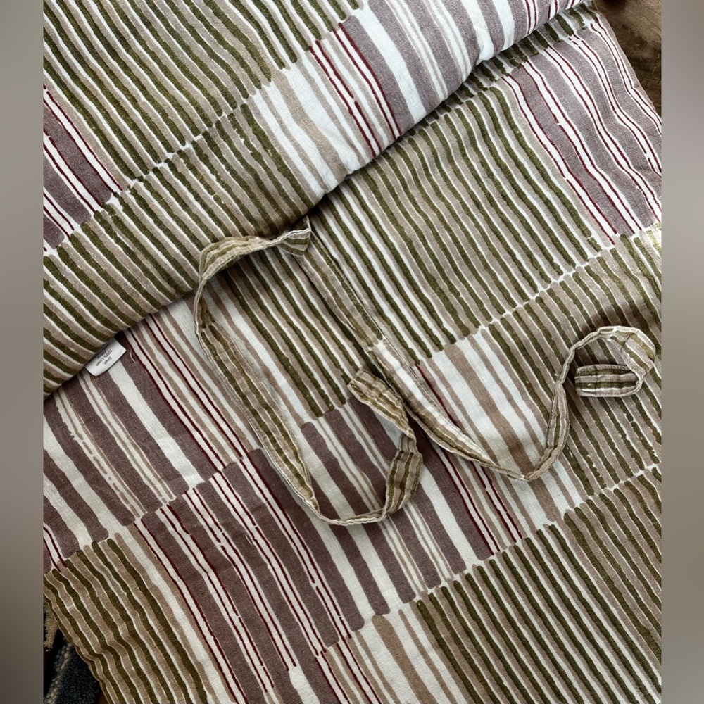 Arhaus 100% Linen Throwbed Couch Topper - Picture 4 of 6
